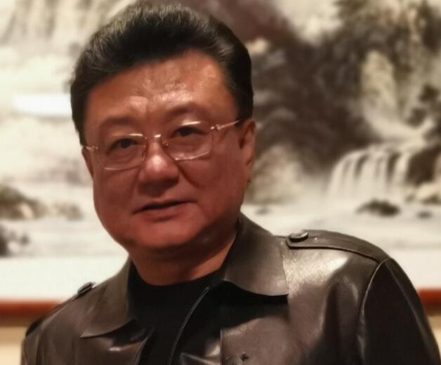 55岁原《新闻联播》主播王宁近照曝光,脸部变胖发福气质不减当年