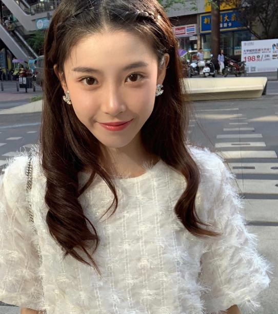 全网净化谈阿沁前男友刘阳和第三者半藏森林被全网抵制事件