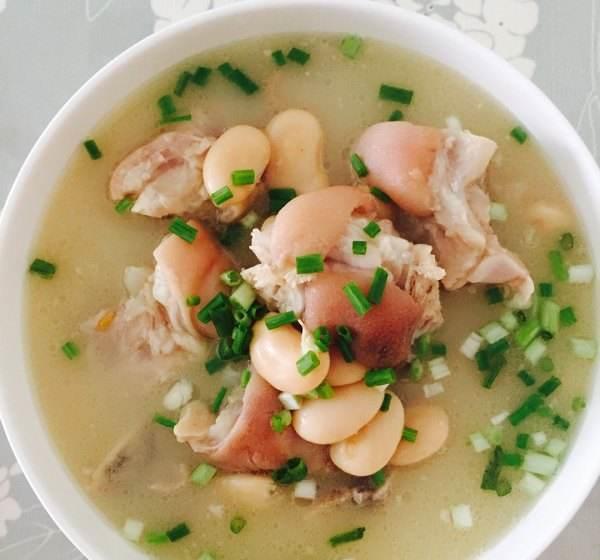 可作菜,又可作汤锅,老妈蹄花汤6种做法,既美胃,又美容|猪蹄|老妈|汤锅