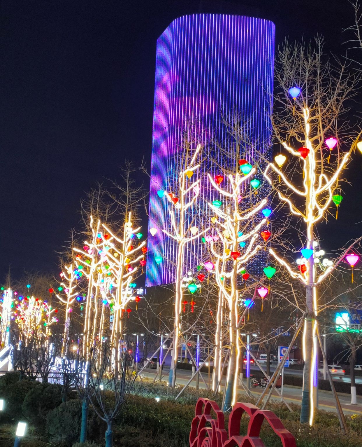 甘肃省庆阳市西峰区最繁华的地方,看看中心城区什么样