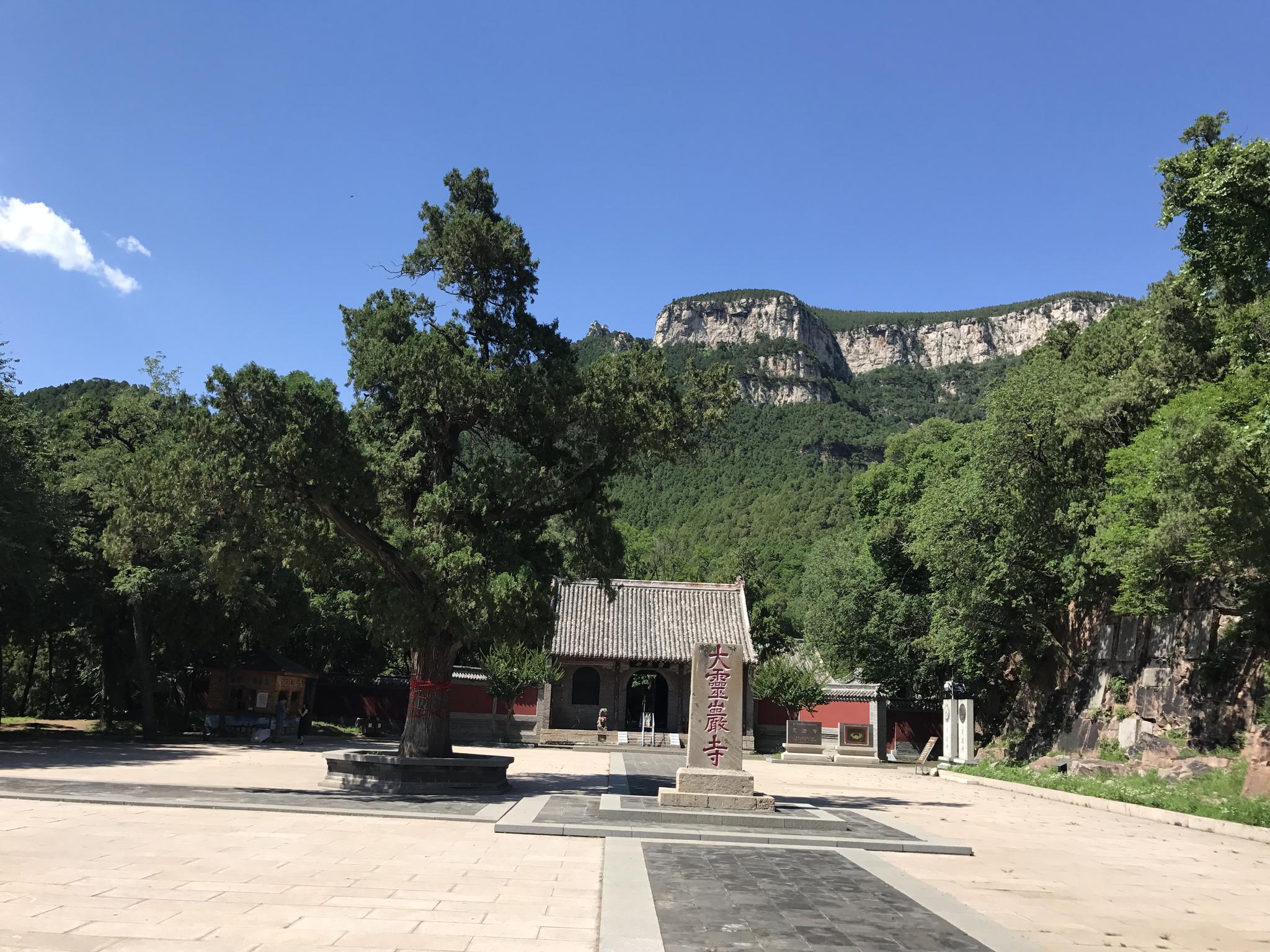 06 00:12:01            捷哥爱旅游 1 / 14 山东省 济南市 长清 灵岩