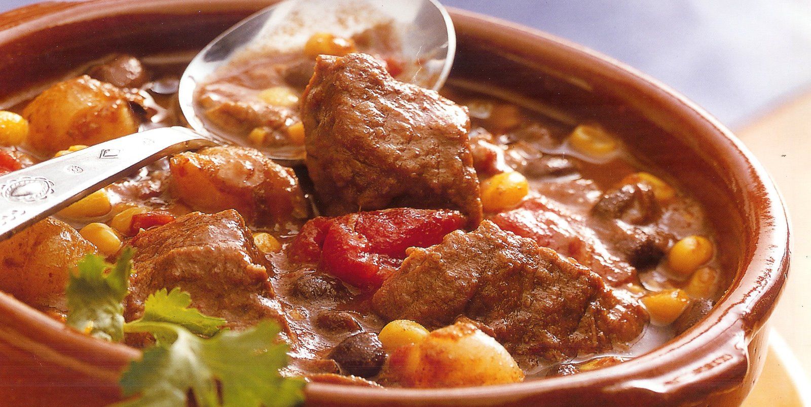 舌尖上的俄罗斯!一份"罐牛"让你到达"味觉巅峰"