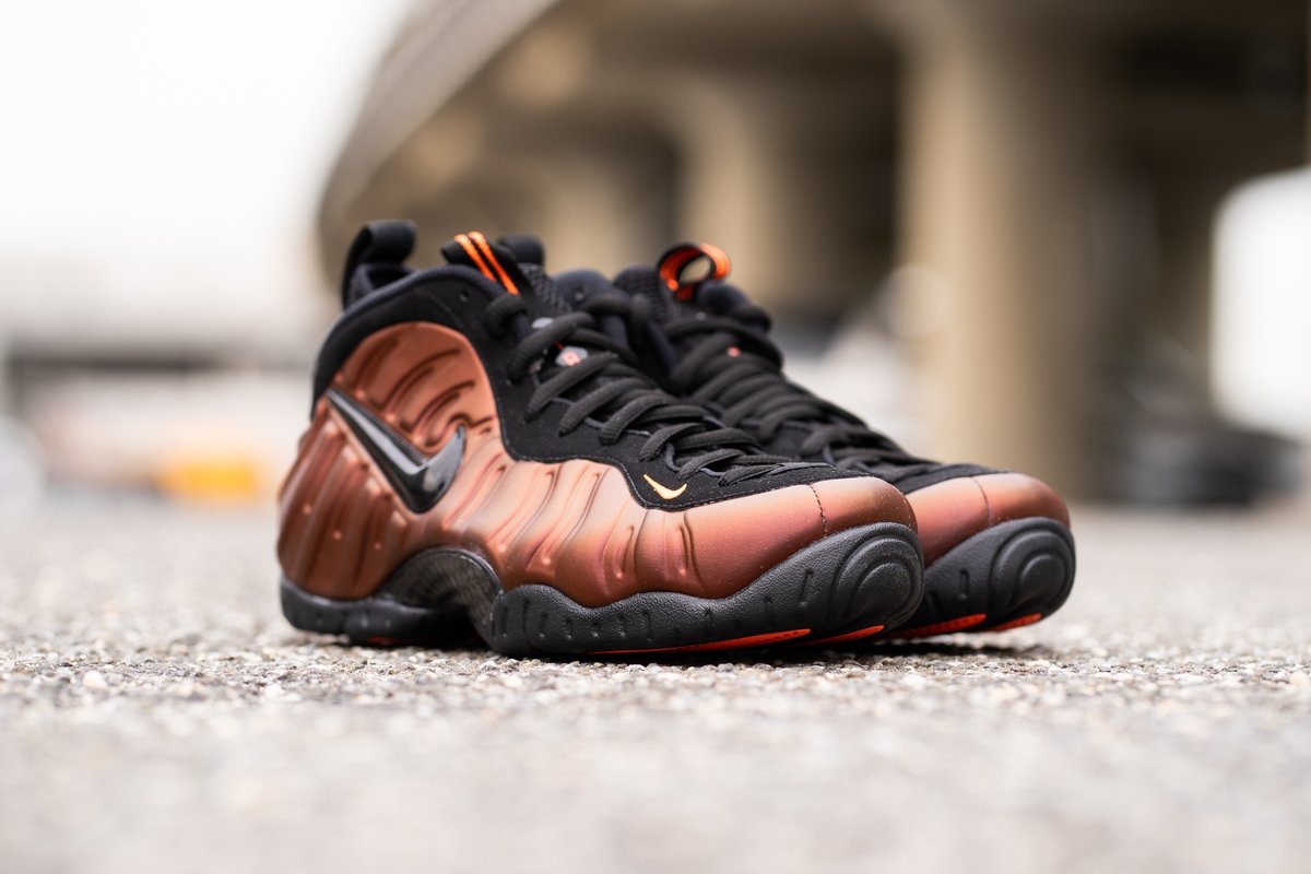 air foamposite pro hyper crimson