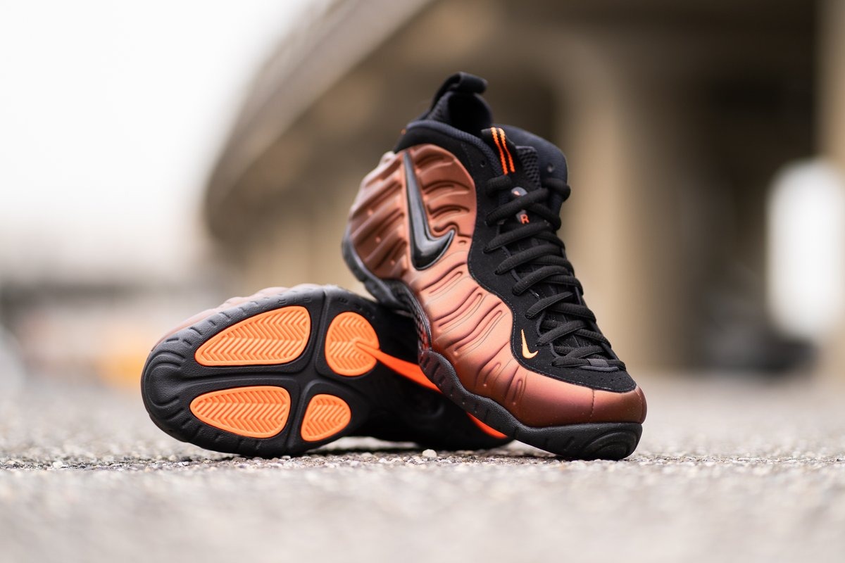 air foamposite pro hyper crimson