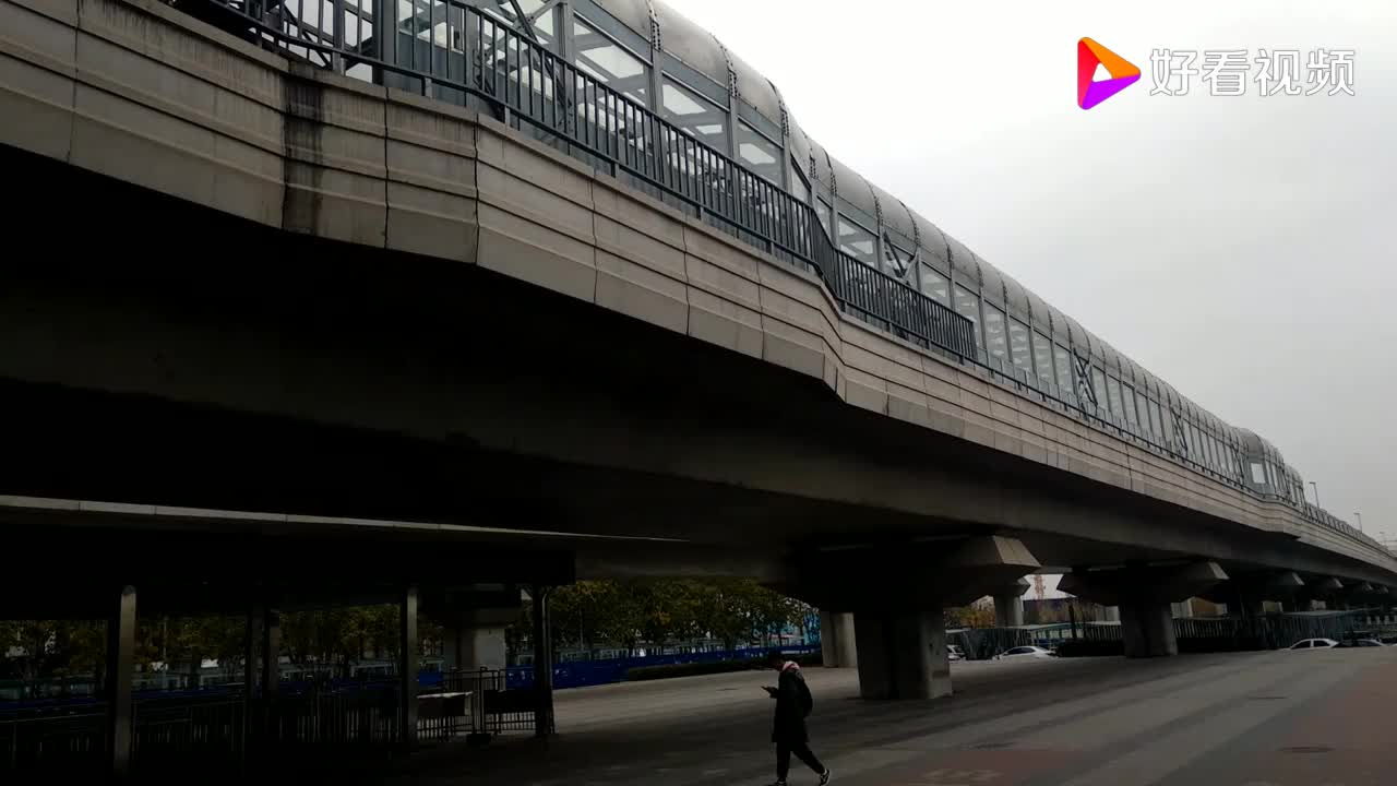 实拍北京朱辛庄地铁站每天很多人经过这里有你的回忆吗