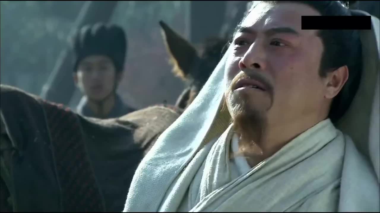 《新三国》许攸军前大骂袁绍庸主,袁绍气得果断赏他二十军棍