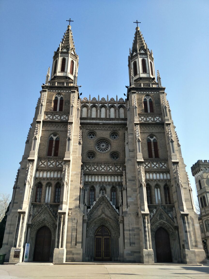 探访山东省济南市洪家楼天主教堂中国最美教堂之一