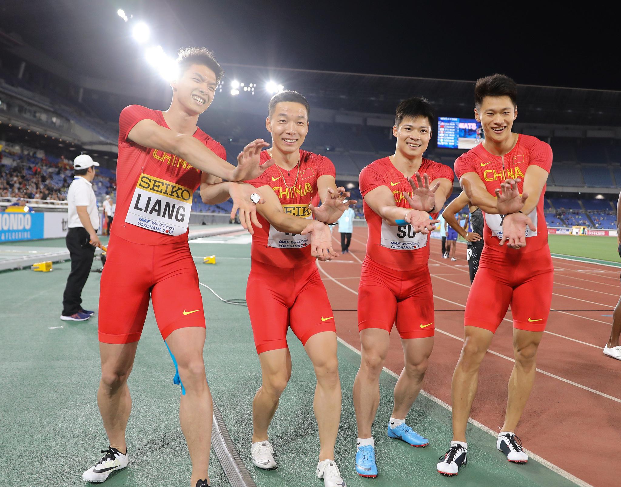田径世界接力赛中国队晋级男子4x100米接力决赛