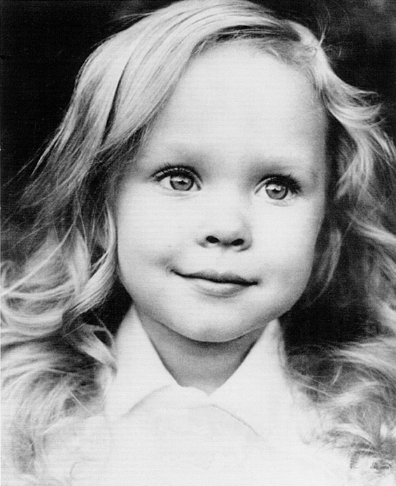 索拉伯奇说起好莱坞女星,你第一时间会想起谁?斯嘉丽约翰逊?盖尔加朵?