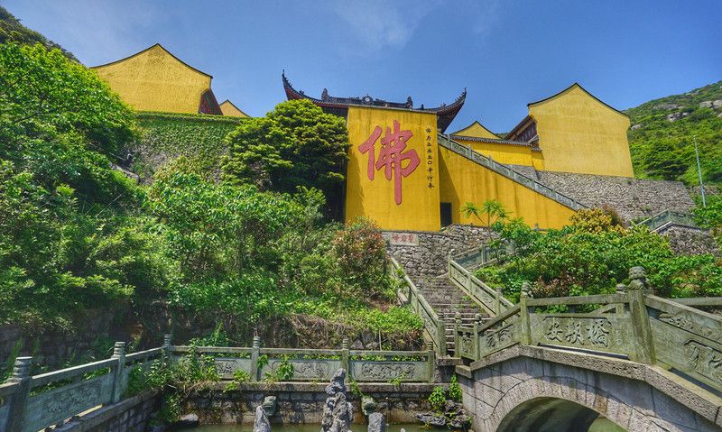 圣岩寺的景色,不来了解一下?相信你会喜欢这里的!