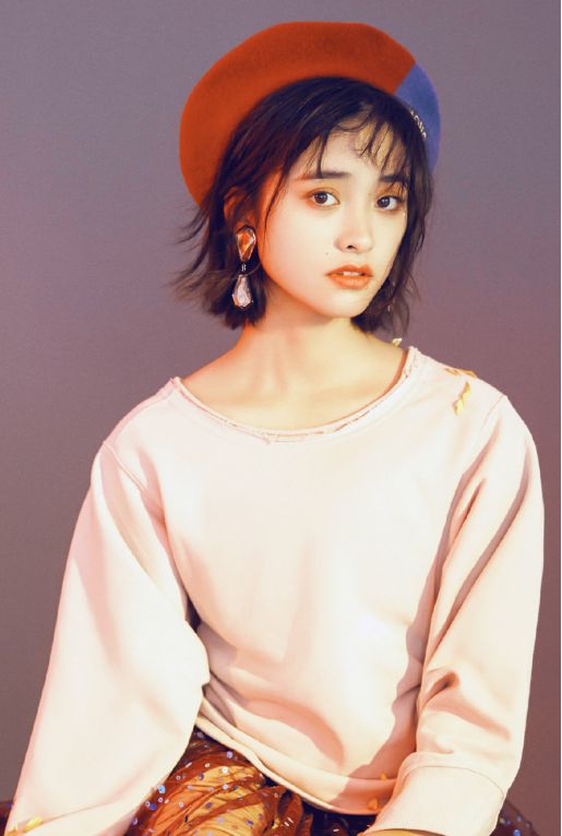 沈月"清纯"系女星代表,长了一张天生混娱乐圈的脸,太美了