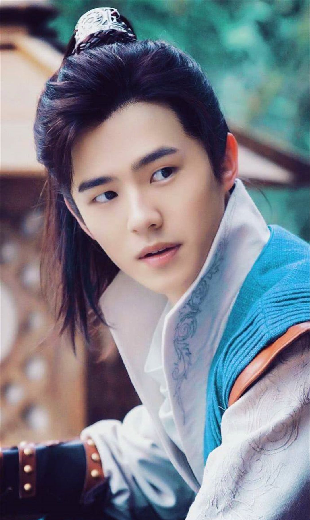 新生代男明星,邓伦,宋威龙,肖战谁的古装让你一见倾心了?