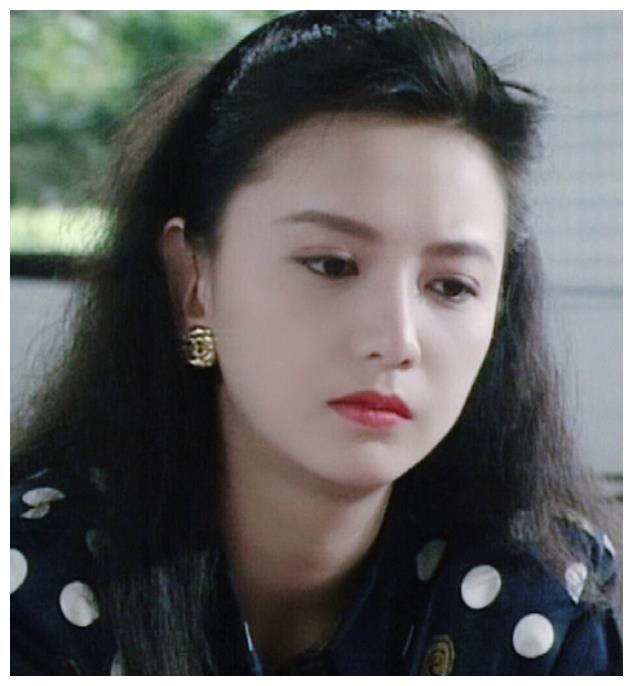 曾华倩老成买菜大妈?曾跟蓝洁瑛并称"五美",与梁朝伟相爱六年