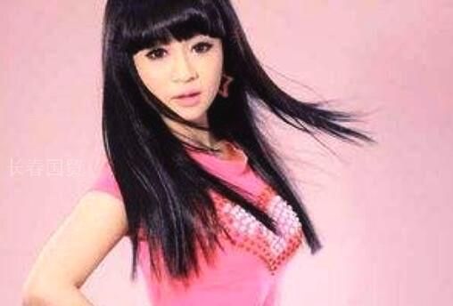 吴秀波出轨风波女主8年前旧照曝光 曾以歌手身份出道艺名"奈儿"