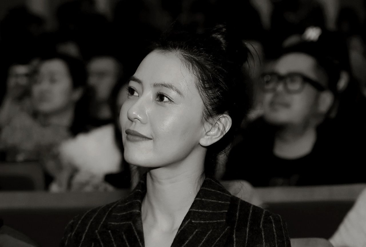 女神高圆圆,图一的丸子头,"别具一格"好清新!_高清图集_新浪网