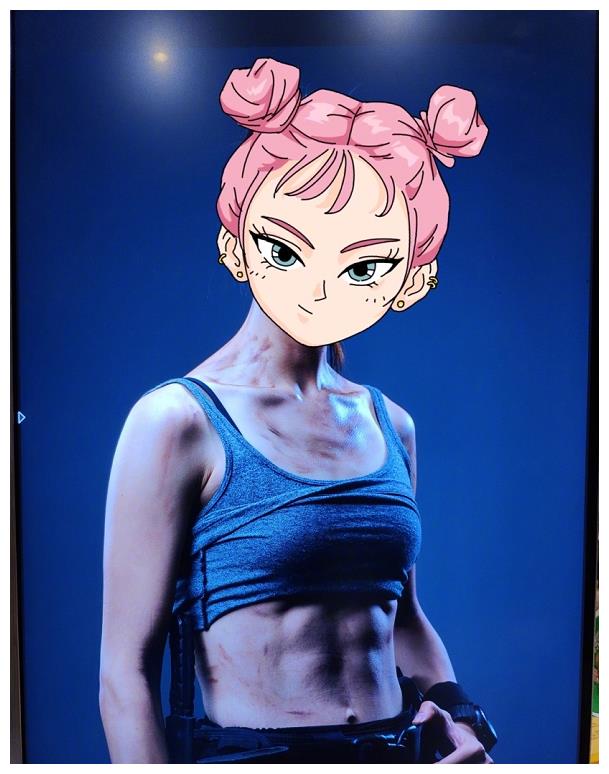 金晨晒旧照,硬汉腹肌彭于晏都输了