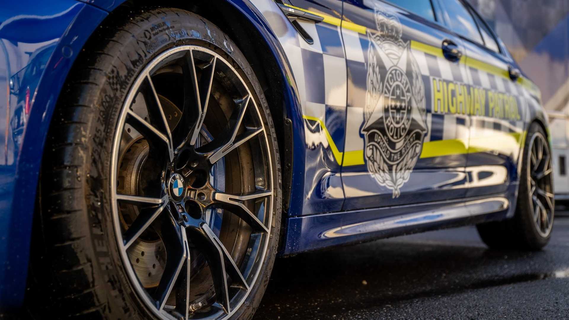 澳大利亚用宝马m5当警车这身涂装有点帅