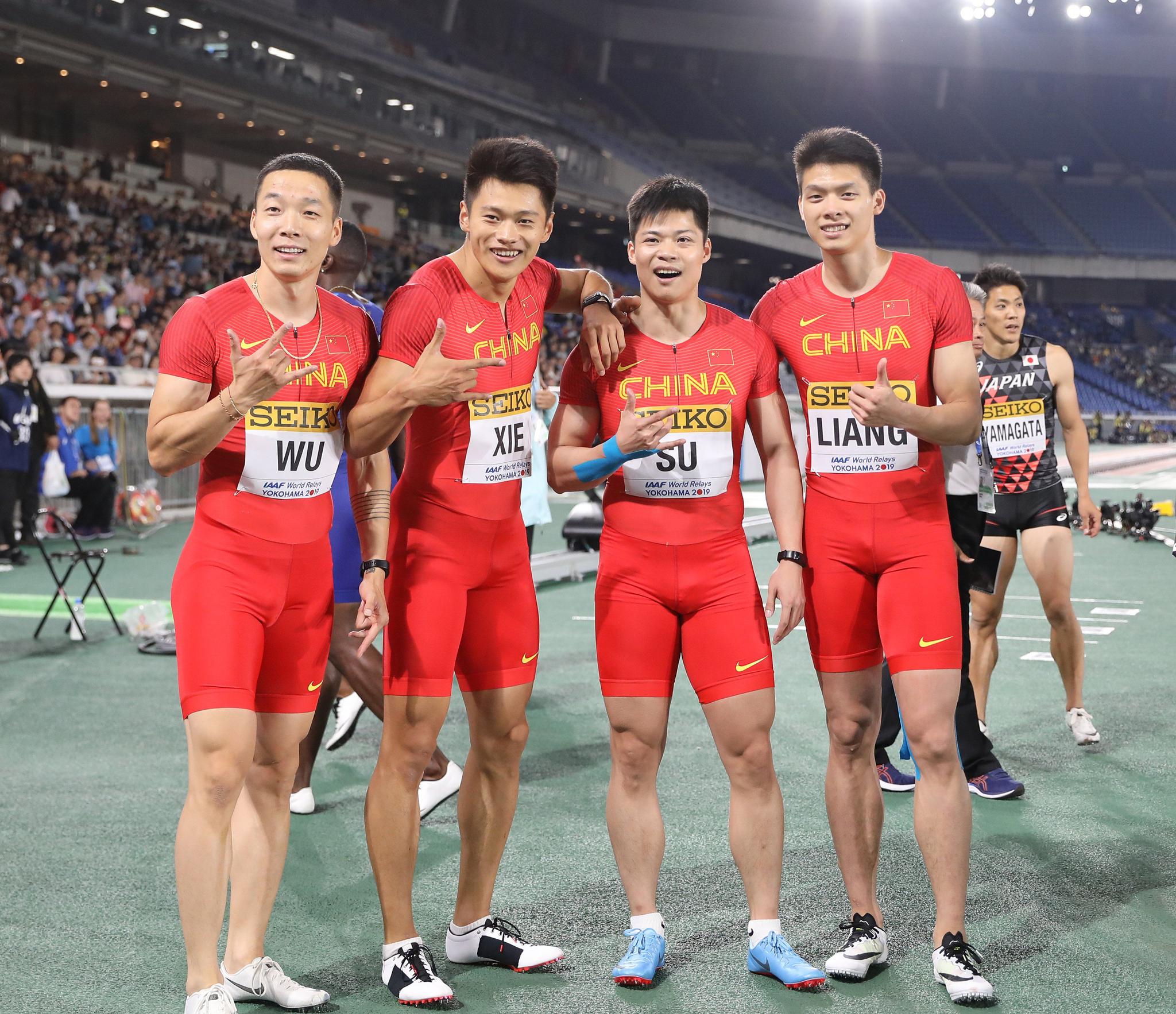 田径世界接力赛中国队晋级男子4x100米接力决赛