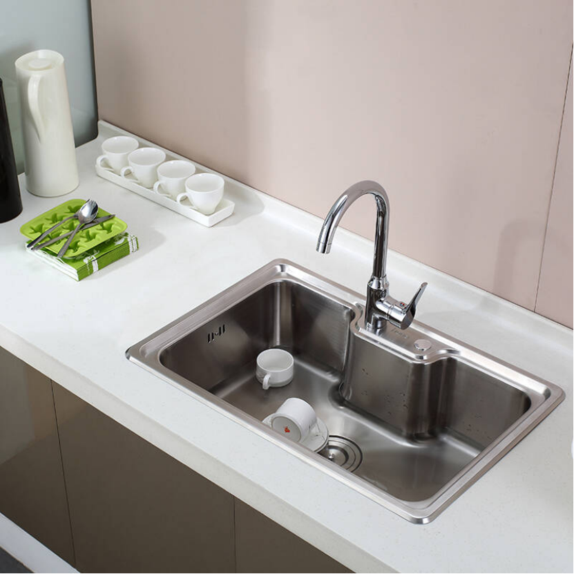 给厨房水槽做台上盆好不好?装修了三次,用亲身经历告诉你