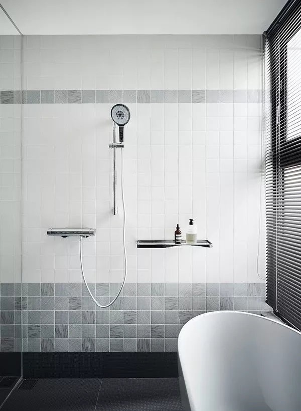 装修公司案例｜126㎡简约公寓装修设计，书架这么用，多出一间房