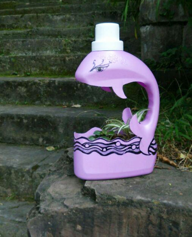 空洗衣液瓶子不是扔,只需几步就能晋升