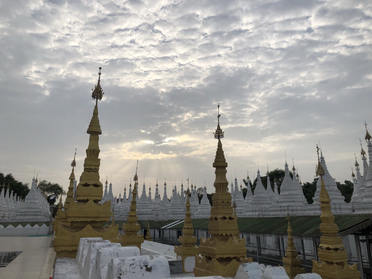 缅甸曼德勒山达穆尼佛塔