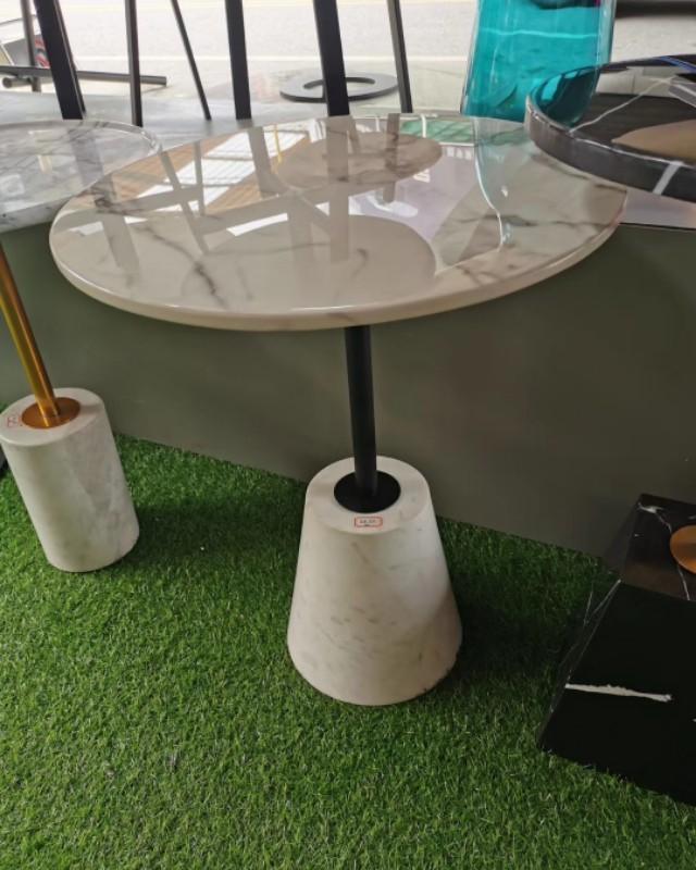 天然大理石個性小圓茶幾，角幾北歐款。