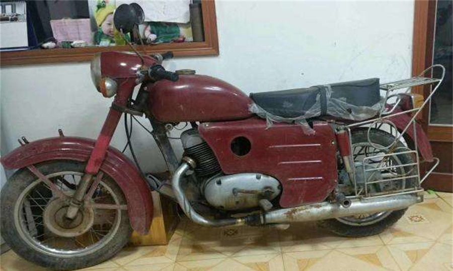 实拍真实老照片:七八十年代流行的摩托车,一代人的回忆