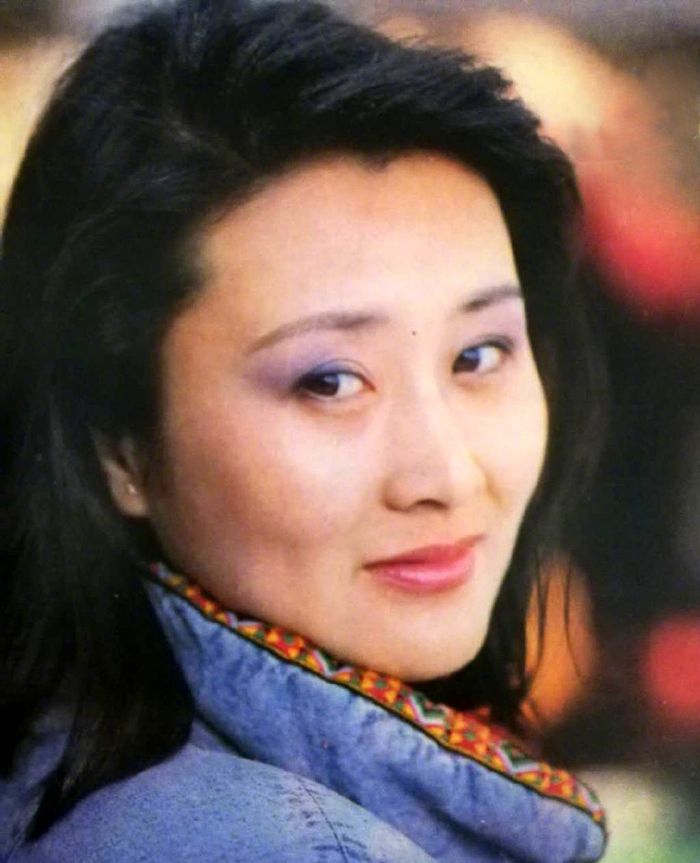 响当当的女演员,曾经红遍大街小巷,张凯丽12张老照片欣赏_新浪新闻
