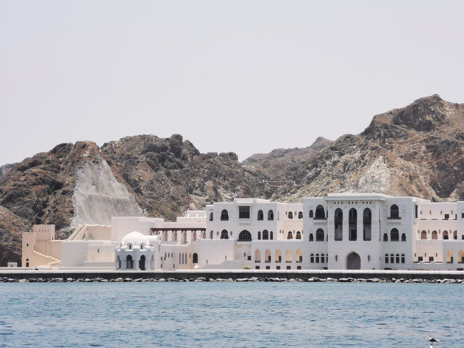 阿曼 马斯喀特 苏丹王宫|马斯喀特|苏丹王宫|阿曼_新浪新闻