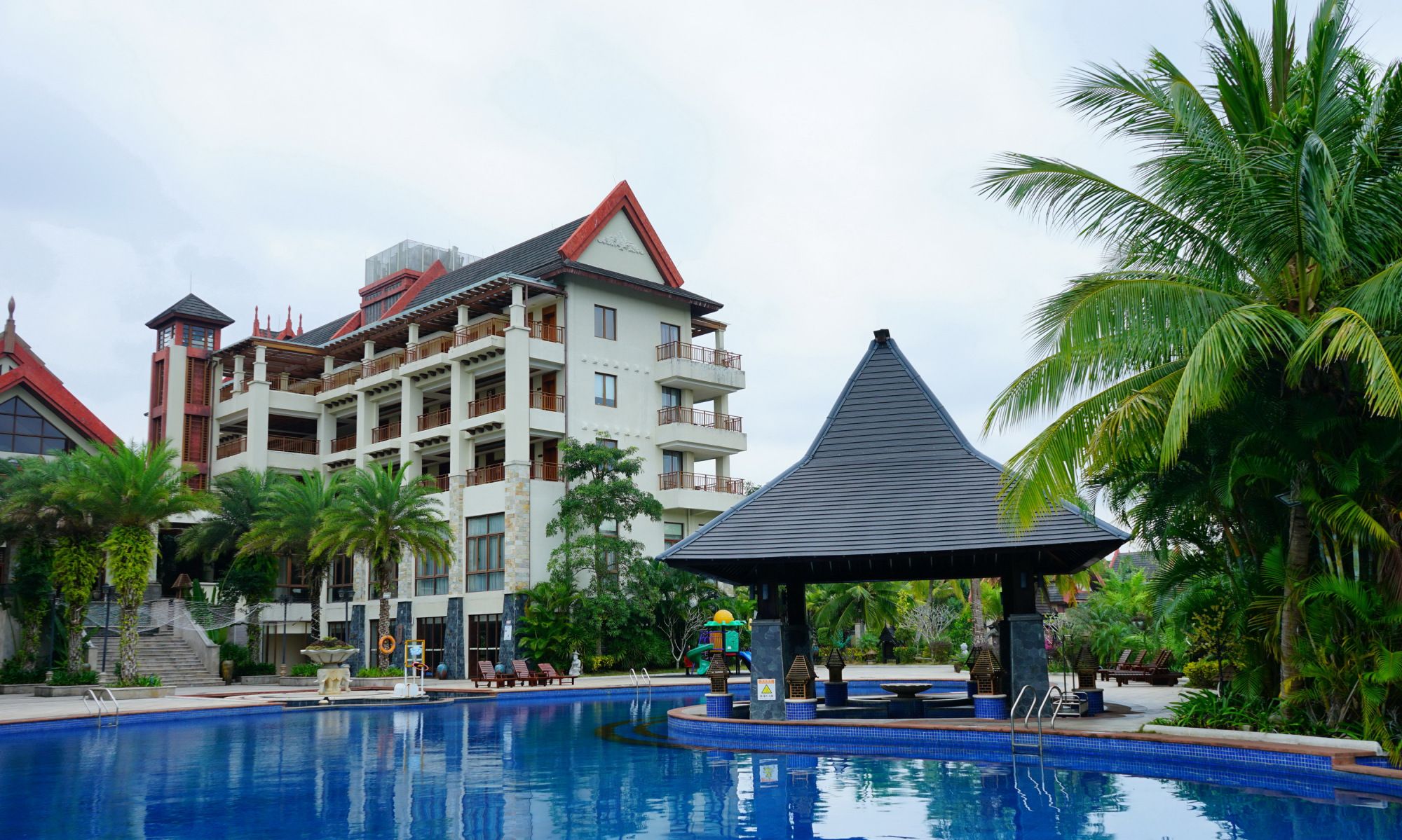 享受名闻全国的兴隆温泉,住万宁这家酒店就好