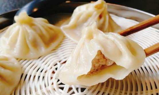 清香猪肉灌汤包,连锁店制作配方,味道清鲜纯正自然,附馅料配比