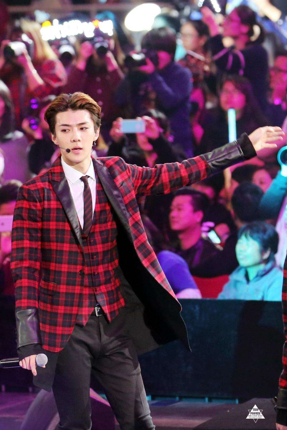 湖南卫视2019跨年演唱会刘欢谢娜何炅火箭少女魅力开唱