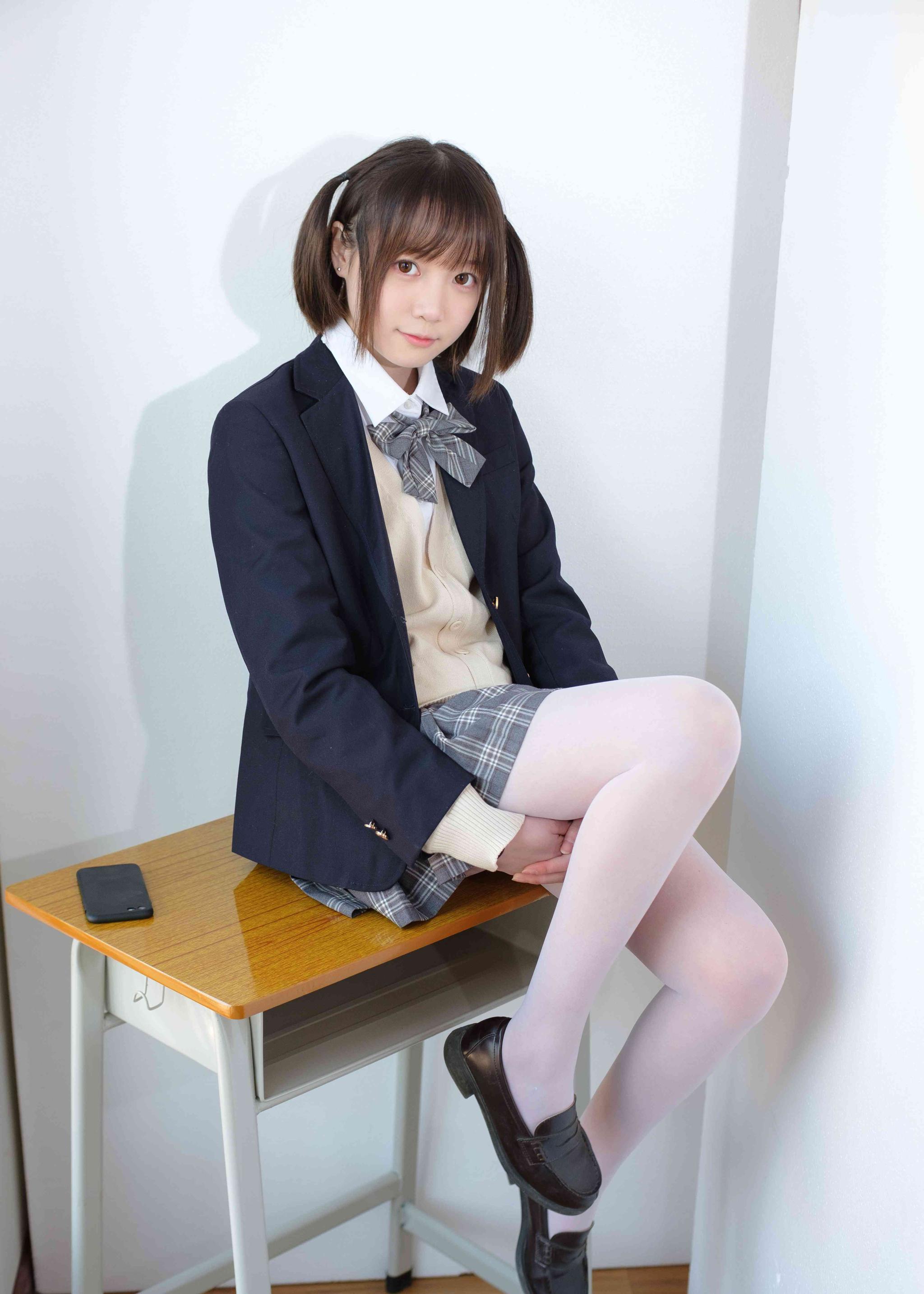 英国院校新专业扩招 跨境电商和环境艺术设计就业前景怎么样