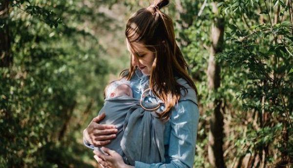 婴儿的抱姿大有讲究,抱不对可能会对宝宝颈椎造成伤害|宝宝|颈椎|横抱