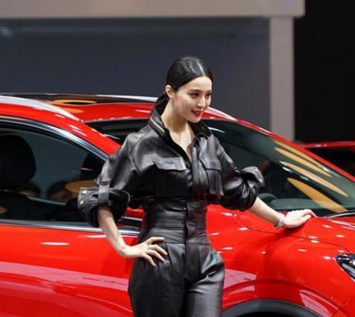 香车配美女~揭秘"女神"范爷近些年与之相伴豪车可谓是亮瞎了眼