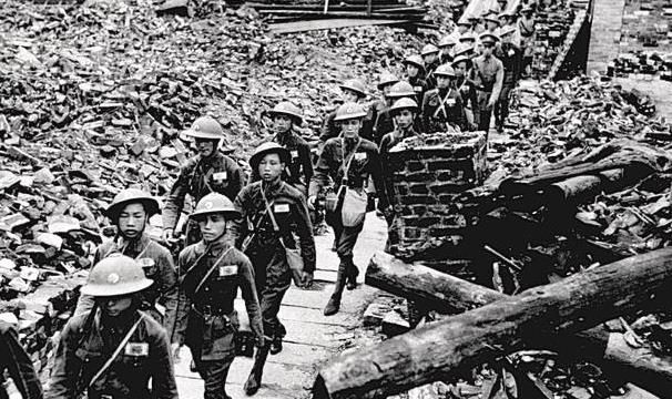 武汉会战的真实记录,图5成为美国杂志《生活》的经典封面