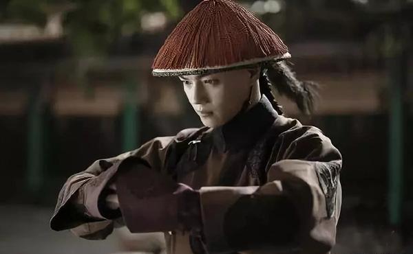 以几个事例,简要说明古代交际中行礼,还礼的那些规矩