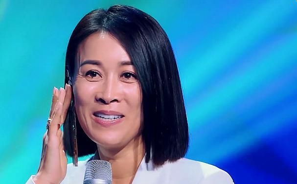 沈腾cosplay王菲,那英现场爆笑,网友:瞬间出戏!