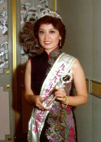 钟楚红1979年参加港姐居然是第4名 前三甲到底是有多漂亮