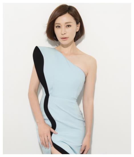 杨雨婷琅琊榜中的毒辣王妃越贵妃现实中竟然这么美