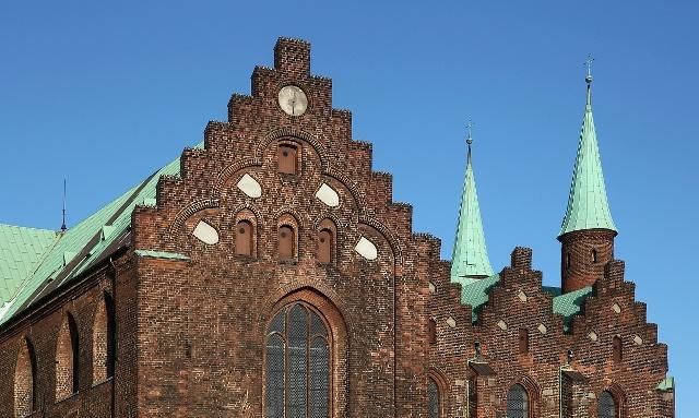 丹麦最长且最高的教堂——奥胡斯大教堂!_高清图集_新浪网