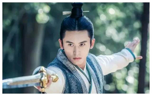 张哲瀚新剧《如意芳霏》将袭,突破甜宠剧巅峰,让人颇为期待