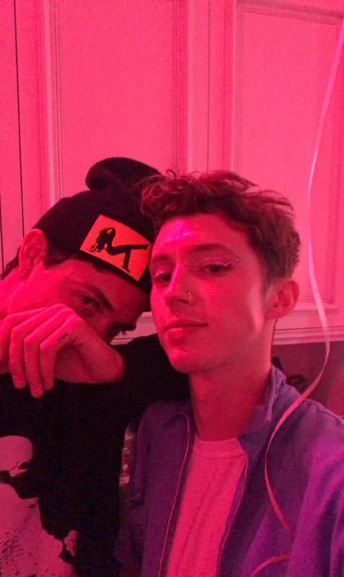 戳爷和jacob好甜这是什么神仙爱情啊网友配一脸