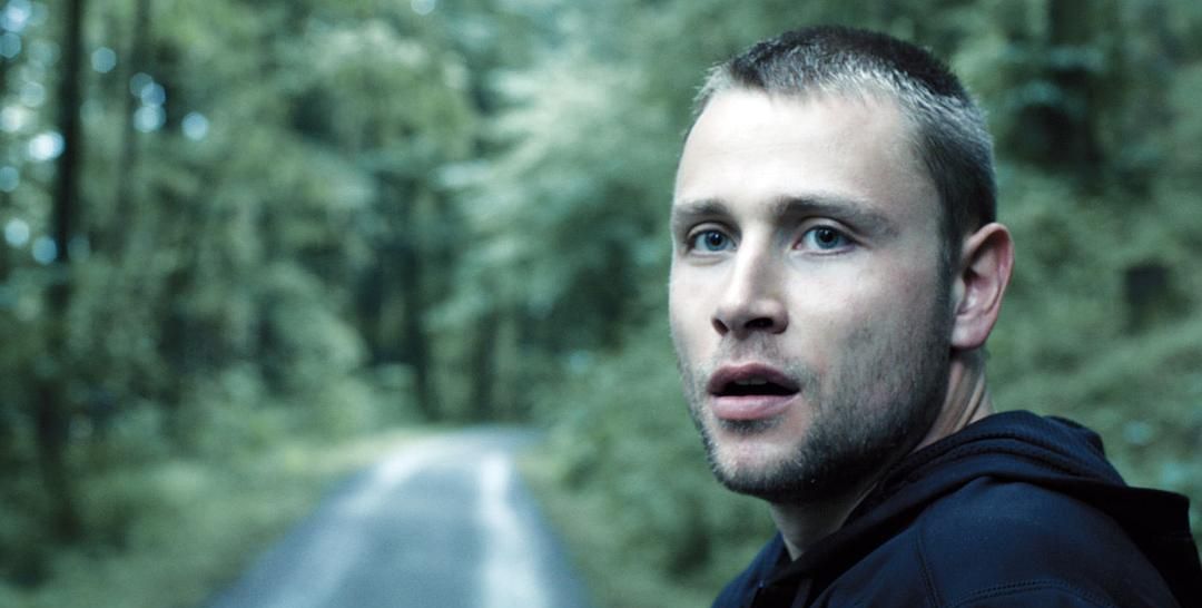 《自由坠落》:我该庆幸遇到你,还是应该选择错过