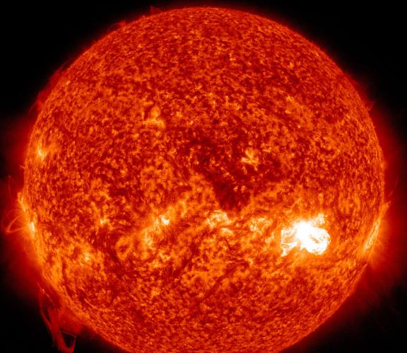 太阳是宇宙中最大的恒星吗?答案是否定的.