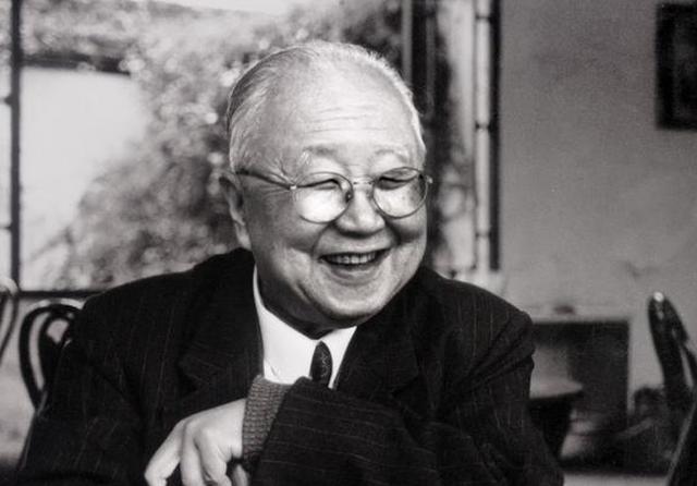 他是真正的皇族后裔,毕生所得捐献母校,用一生诠释了两句诗文