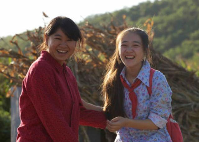 齐如意一个靠眼泪走红的童星如今23岁的她美到认不出