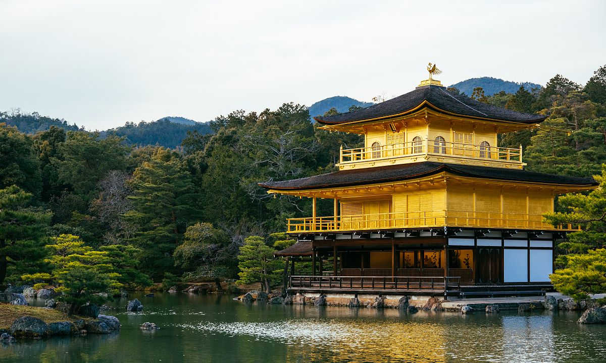 日本经典寺庙金阁寺,集多种文化元素的佛家艺术瑰宝