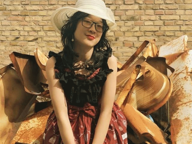 还记得网红郭乐乐吗如今穿上洛丽塔女装网友这谁顶得住